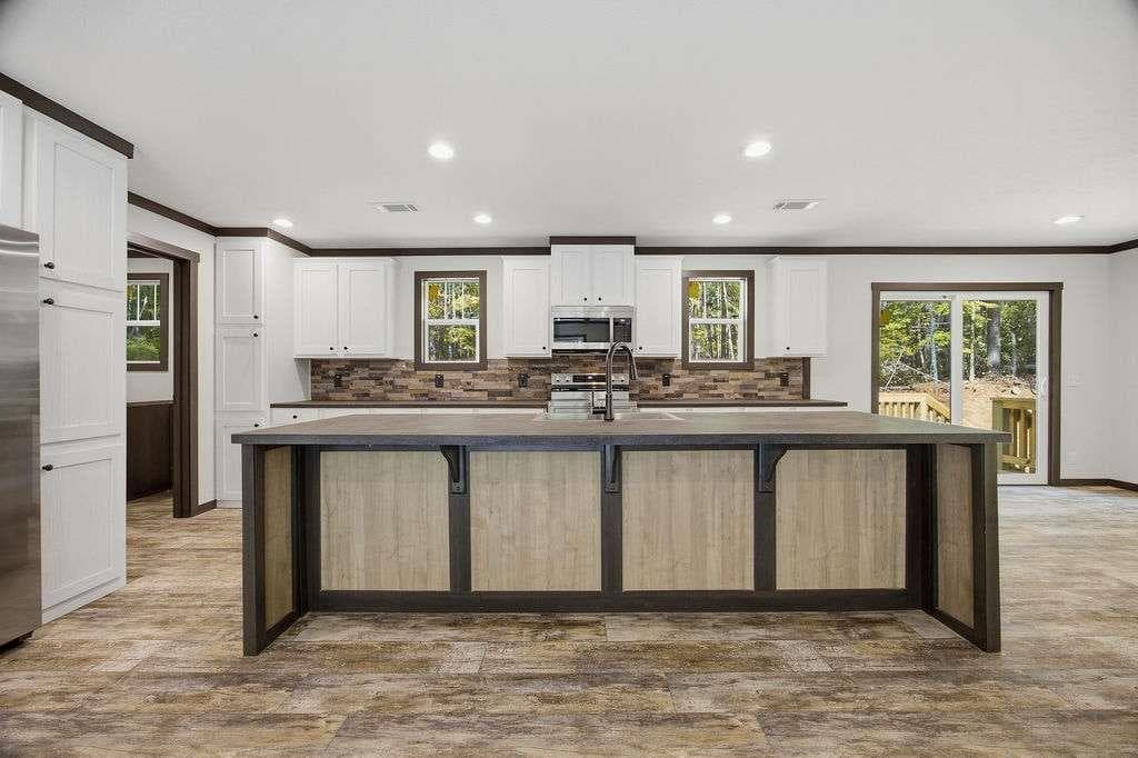 3 bedroom, 2 bathroom, 1,560 sq ft single family residence for sale at 201 S Steel Bridge Road, Eatonton, GA 31024 — photo 7