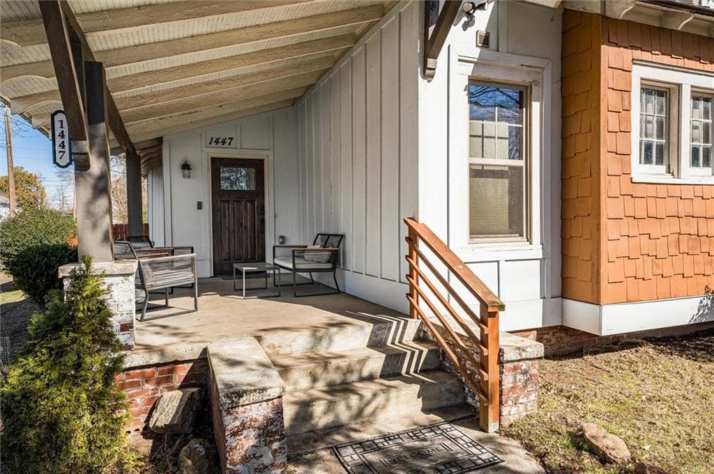 3 bedroom, 2 bathroom, 1,287 sq ft single family residence for sale at 1447 Bryan Avenue, East Point, GA 30344 — photo 4