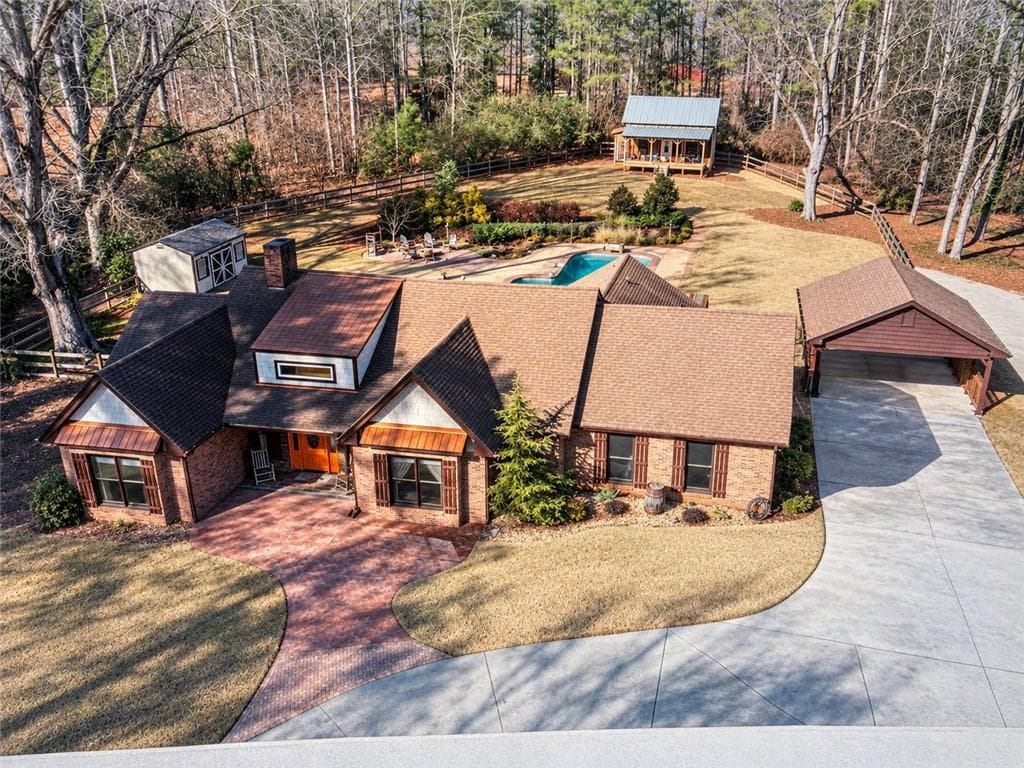 3 bedroom, 2 bathroom, 3,100 sq ft single family residence under contract at 5765 Highway 20, Covington, GA 30016