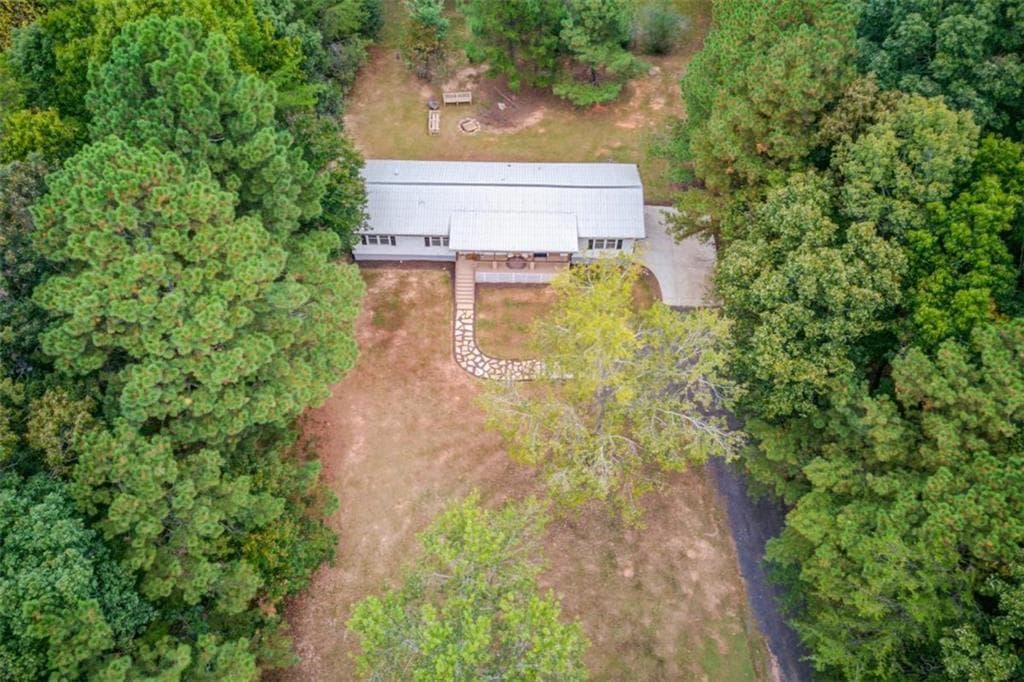 3 bedroom, 2 bathroom, 1,152 sq ft single family residence for sale at 5347 Teakwood Drive, Gainesville, GA 30506 — photo 2