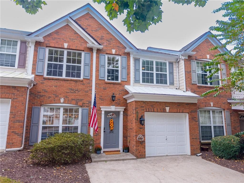 3 bedroom, 3 bathroom, 1,364 sq ft townhouse for sale at 2830 Commonwealth Circle 77, Milton, GA 30004 — photo 1 of 53