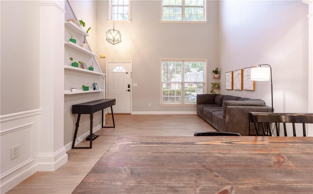 3 bedroom, 3 bathroom, 1,364 sq ft townhouse for sale at 2830 Commonwealth Circle 77, Milton, GA 30004 — photo 2