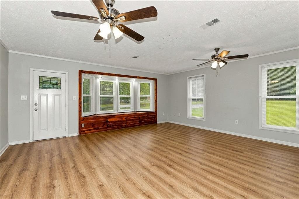 3 bedroom, 2 bathroom, 1,602 sq ft single family residence for rent at 125 Beaver Creek Lane, Sharpsburg, GA 30277 for $2,085 a month — photo 4