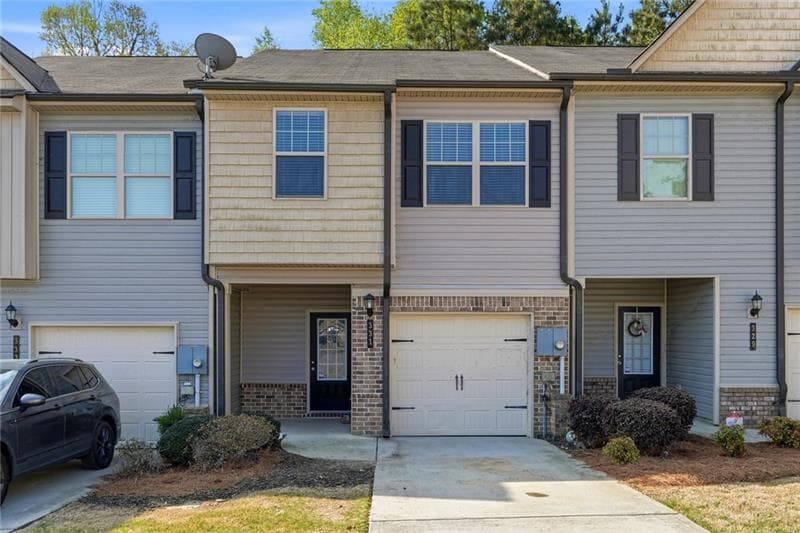 3 bedroom, 3 bathroom, 1,474 sq ft townhouse for rent at 331 Turtle Creek Drive, Winder, GA 30680 for $1,800 a month