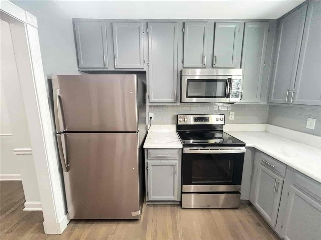 3 bedroom, 4 bathroom, 1,580 sq ft townhouse for rent at 1044 Oaks Parkway, Smyrna, GA 30082 for $2,199 a month — photo 8