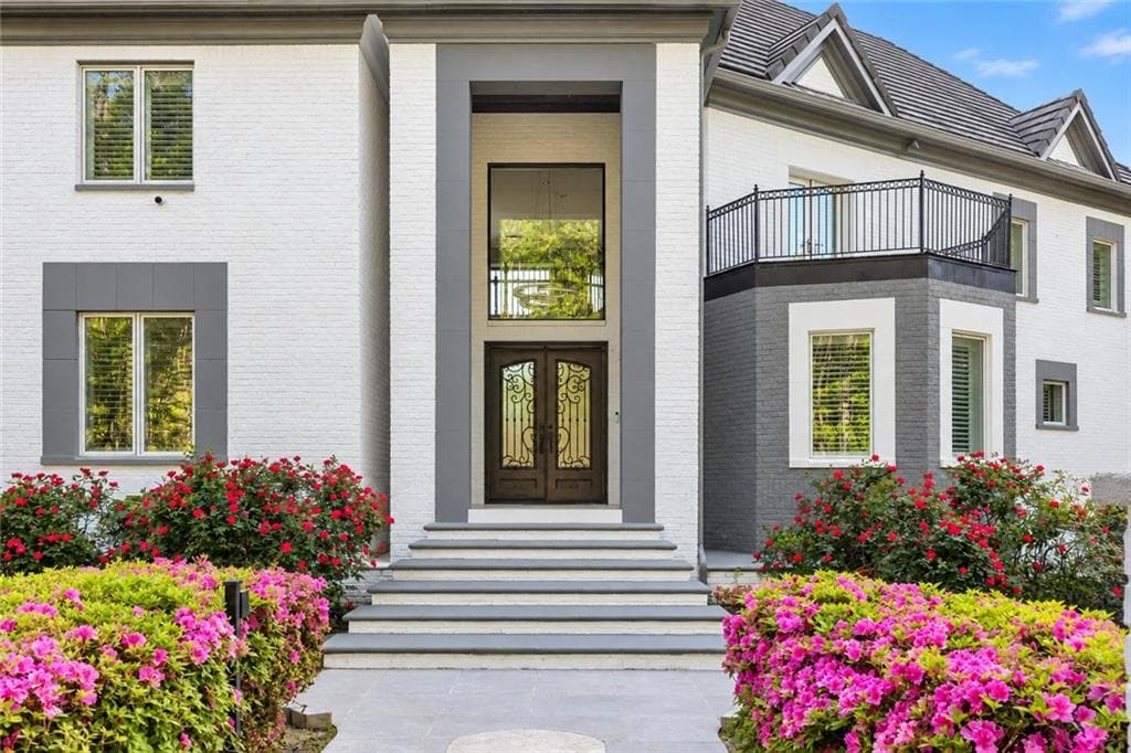 6 bedroom, 8 bathroom, 8,197 sq ft single family residence for sale at 6509 LILY Trail, Fairburn, GA 30213 — photo 2