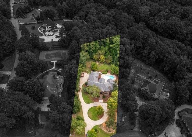 6 bedroom, 5 bathroom, 6,419 sq ft single family residence for sale at 2033 Pine Forest Trail, Jonesboro, GA 30236 — photo 4