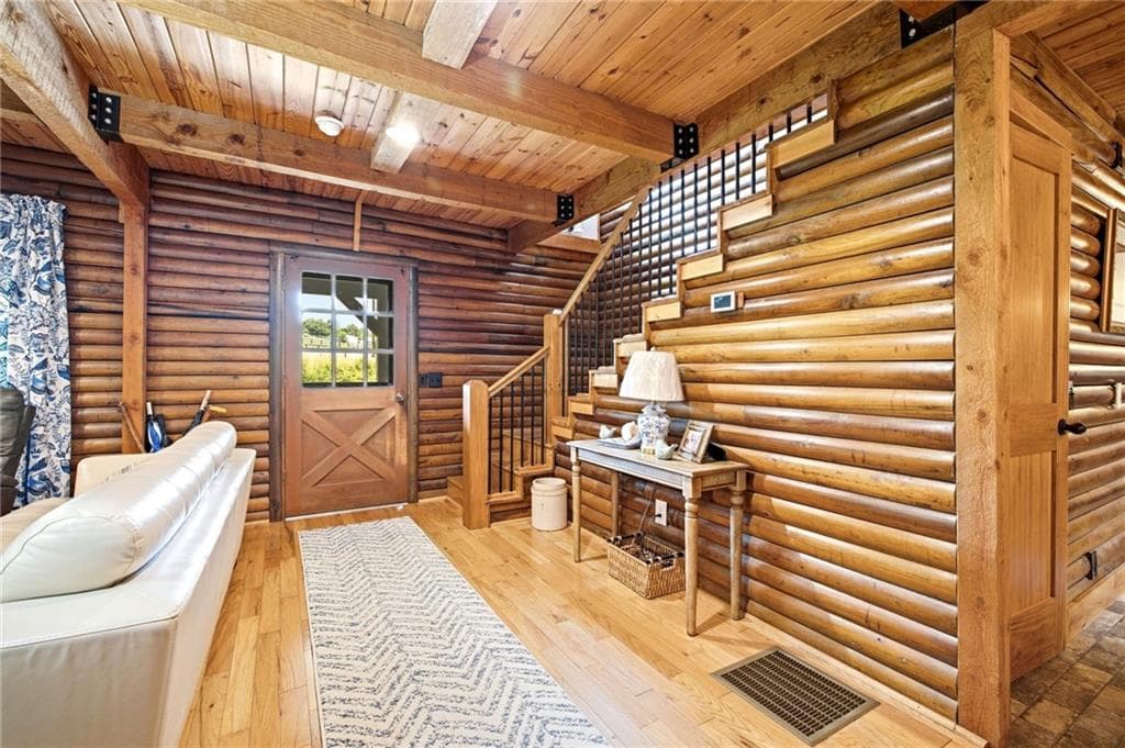 3 bedroom, 2 bathroom, 2,511 sq ft single family residence for sale at 938 Waters Street, Clarkesville, GA 30523 — photo 8