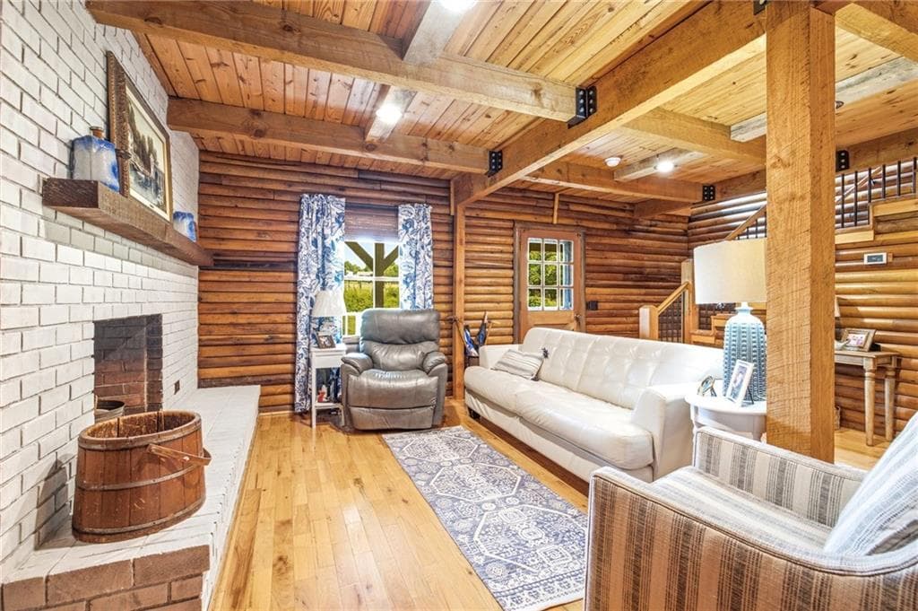 3 bedroom, 2 bathroom, 2,511 sq ft single family residence for sale at 938 Waters Street, Clarkesville, GA 30523 — photo 10