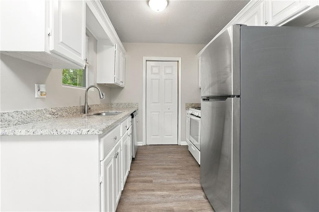 3 bedroom, 2 bathroom, 968 sq ft single family residence for rent at 901 Shiloh Ridge Run, Kennesaw, GA 30144 for $1,845 a month — photo 5