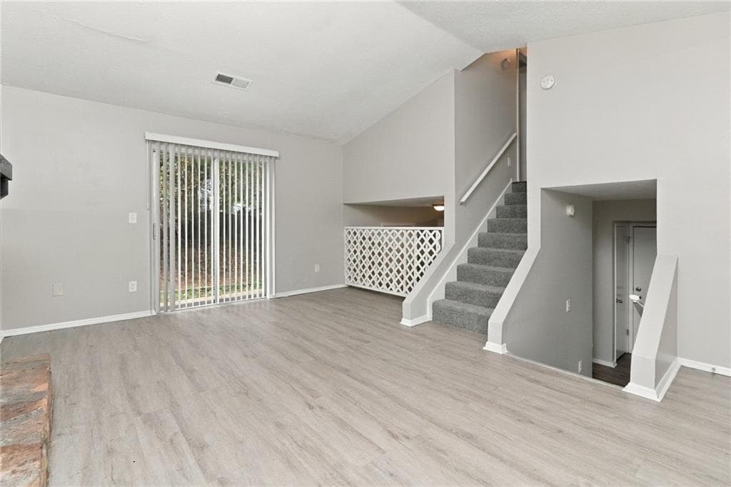 3 bedroom, 2 bathroom, 968 sq ft single family residence for rent at 901 Shiloh Ridge Run, Kennesaw, GA 30144 for $1,845 a month — photo 9
