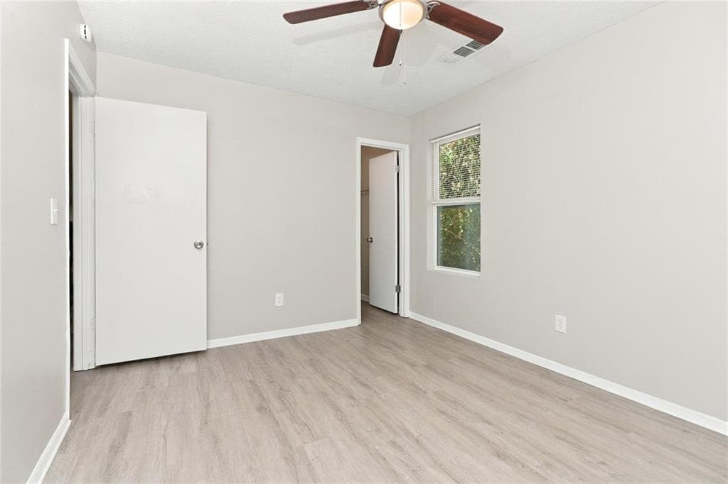 3 bedroom, 2 bathroom, 968 sq ft single family residence for rent at 901 Shiloh Ridge Run, Kennesaw, GA 30144 for $1,845 a month — photo 10