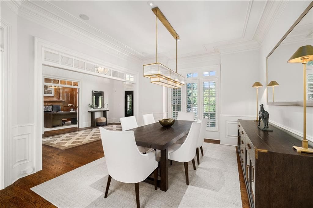 6 bedroom, 7 bathroom, 8,292 sq ft single family residence for sale at 135 Foxhollow Trail, Milton, GA 30004 — photo 7