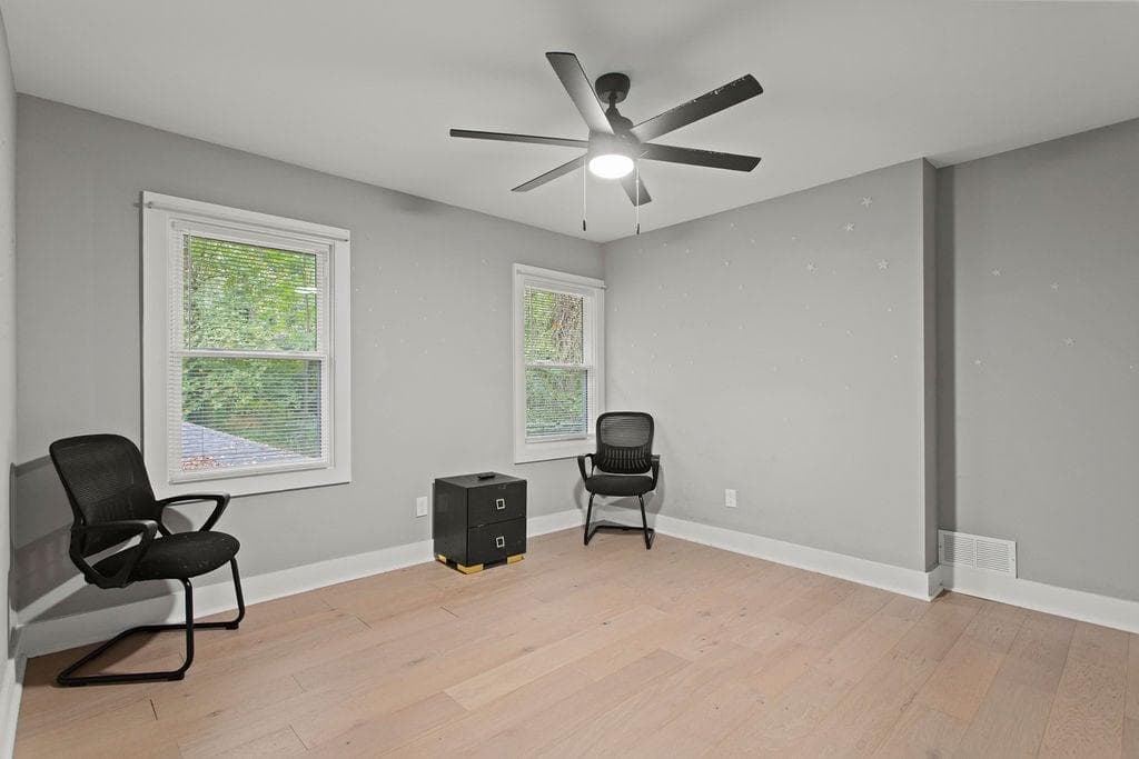 5 bedroom, 3 bathroom, 2,036 sq ft single family residence for sale at 1990 Flintwood Drive, Atlanta, GA 30316 — photo 8