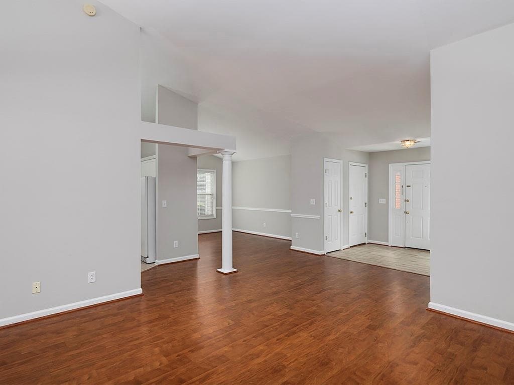 3 bedroom, 2 bathroom, 2,208 sq ft single family residence for rent at 570 Olde Lauren Court, Alpharetta, GA 30022 for $2,850 a month — photo 10