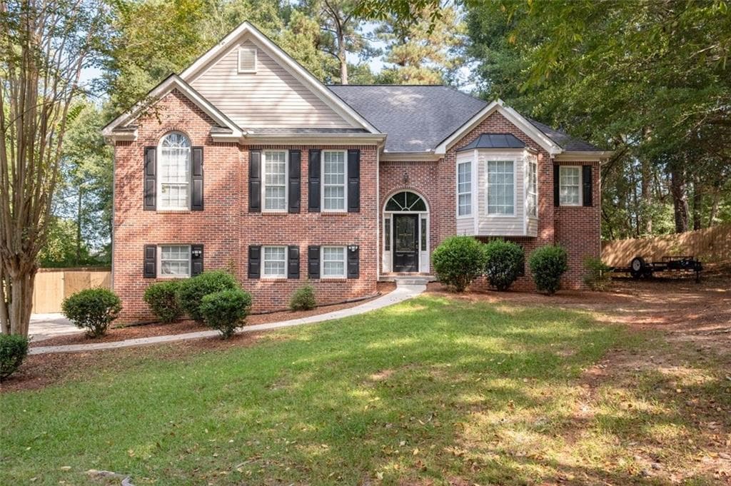 4 bedroom, 2 bathroom, 2,966 sq ft single family residence for sale at 218 Oakwood Court, Mcdonough, GA 30252
