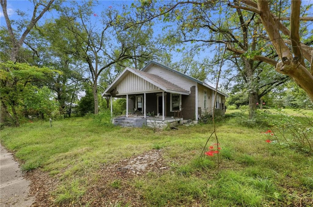 3 bedroom, 1 bathroom, 1,392 sq ft single family residence for sale at 523 Main Street, Chester, GA 31012 — photo 3