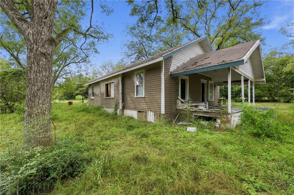 3 bedroom, 1 bathroom, 1,392 sq ft single family residence for sale at 523 Main Street, Chester, GA 31012 — photo 5