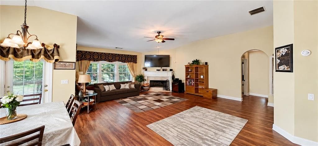 3 bedroom, 3 bathroom, 2,087 sq ft single family residence for sale at 3527 Maple Hill Road, Stonecrest, GA 30038 — photo 4