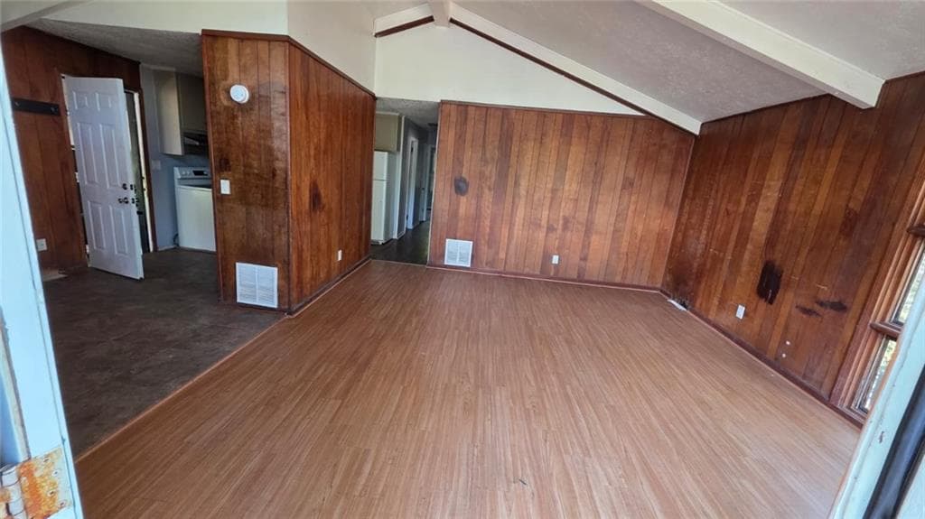 3 bedroom, 1 bathroom, 1,056 sq ft single family residence for sale at 9184 Blackwell Street, Covington, GA 30014 — photo 4