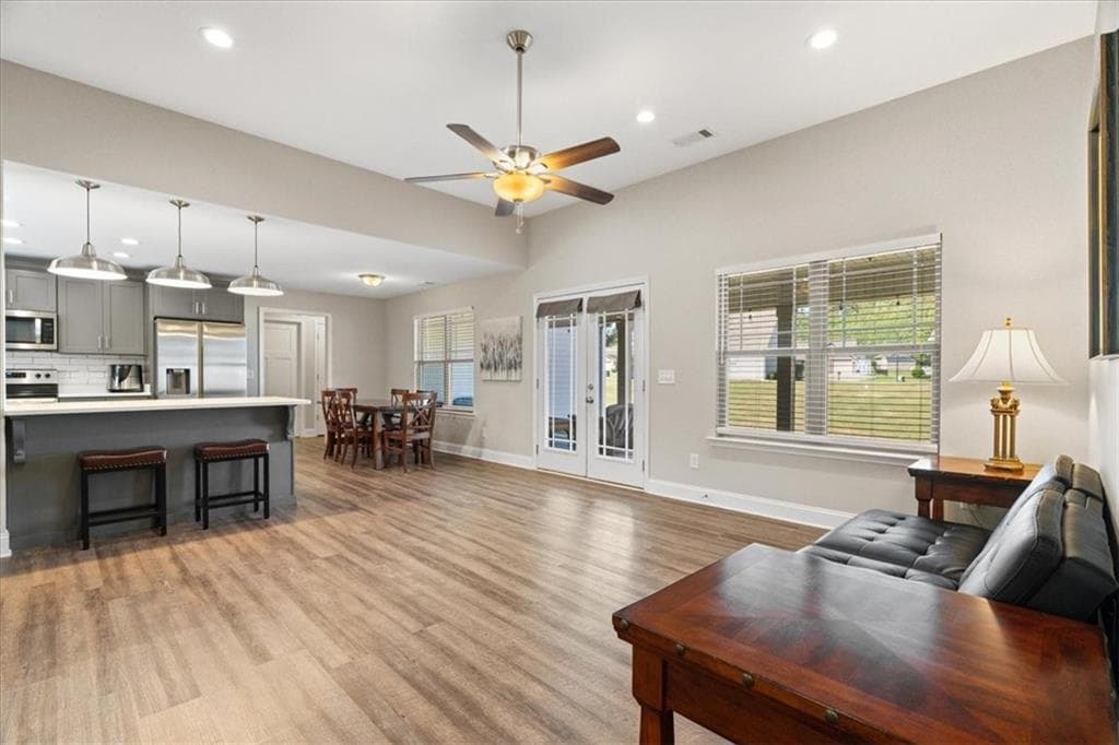 4 bedroom, 2 bathroom, 2,040 sq ft single family residence for sale at 401 Beamer Road, Calhoun, GA 30701 — photo 4