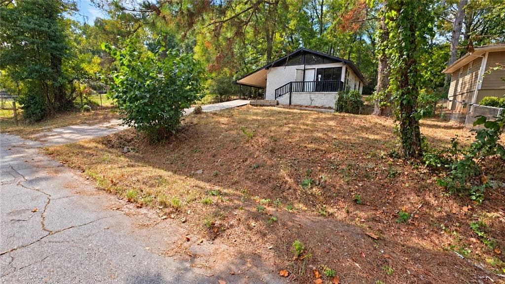 3 bedroom, 1 bathroom, 1,056 sq ft single family residence for sale at 9184 Blackwell Street, Covington, GA 30014 — photo 2