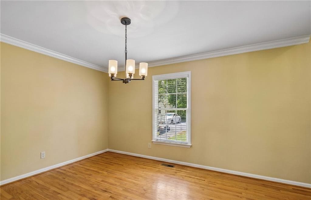 3 bedroom, 2 bathroom, 2,134 sq ft single family residence for sale at 3939 Tall Pine Drive, Marietta, GA 30062 — photo 8