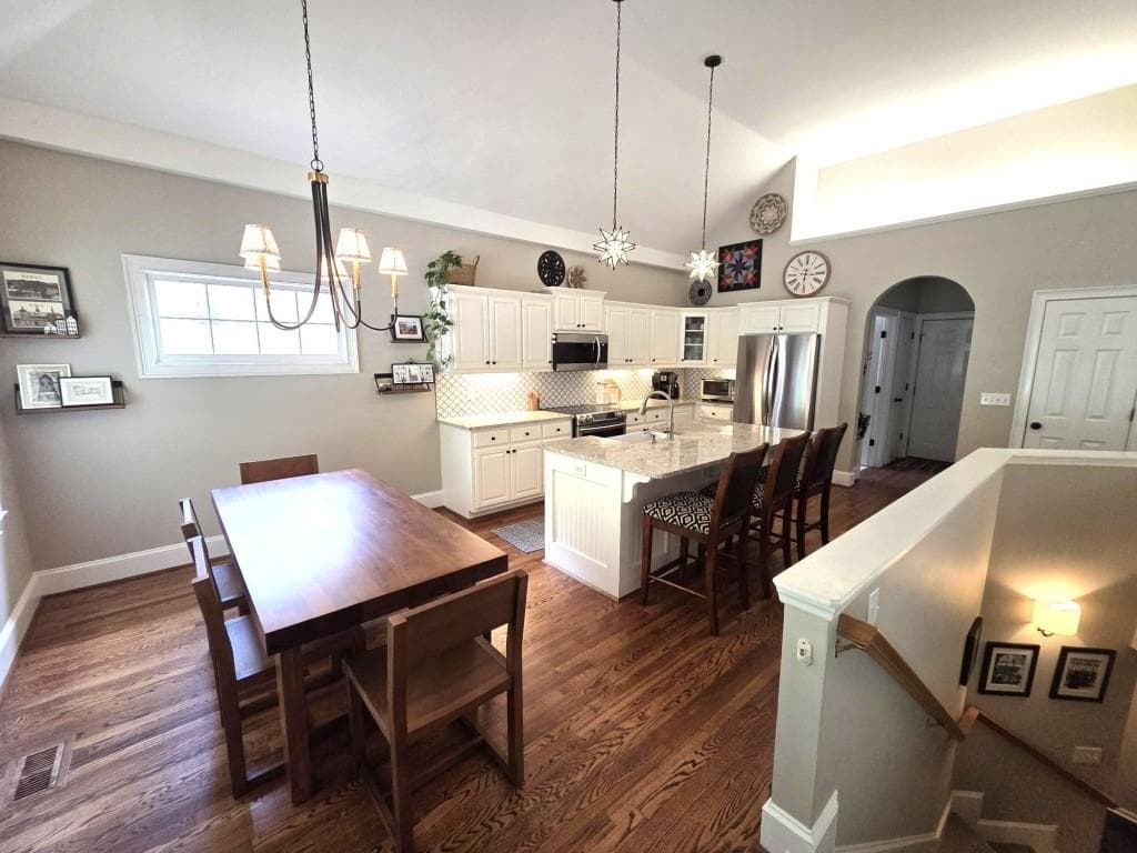 5 bedroom, 4 bathroom, 2,652 sq ft single family residence for rent at 2185 Briarlake Trace, Atlanta, GA 30345 for $3,850 a month — photo 2
