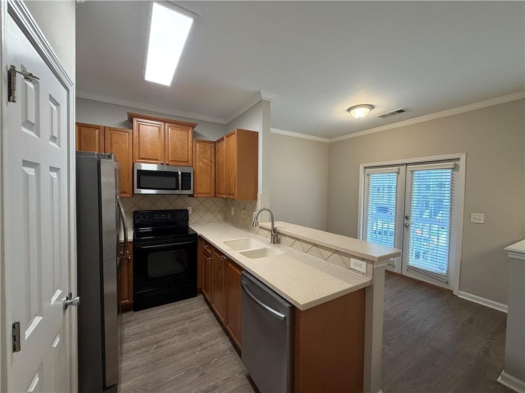 3 bedroom, 4 bathroom, 1,326 sq ft townhouse for rent at 1105 Liberty Parkway, Atlanta, GA 30318 for $2,350 a month — photo 7