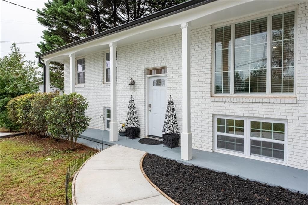 4 bedroom, 3 bathroom, 1,850 sq ft single family residence for rent at 6216 Hayes Drive, Norcross, GA 30093 for $3,500 a month — photo 5