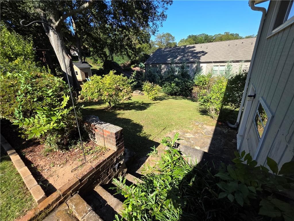 3 bedroom, 1 bathroom, 1,272 sq ft single family residence for sale at 129 South Street, Buford, GA 30518 — photo 7