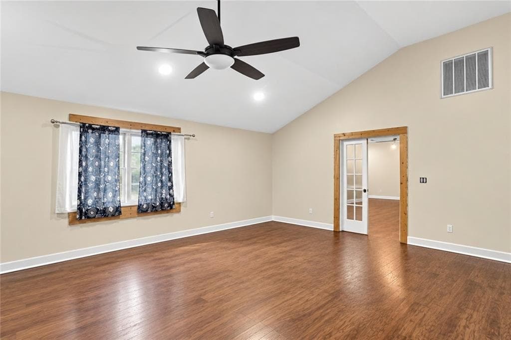 3 bedroom, 2 bathroom, 3,162 sq ft single family residence for sale at 473 Th Tippett Road, Vidalia, GA 30474 — photo 3