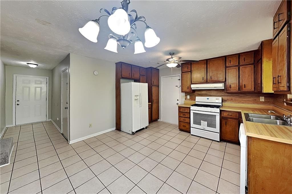 3 bedroom, 2 bathroom, 1,606 sq ft single family residence for rent at 6690 Judy Lane, Riverdale, GA 30296 for $1,695 a month — photo 5