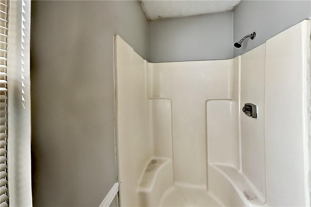 3 bedroom, 2 bathroom, 1,606 sq ft single family residence for rent at 6690 Judy Lane, Riverdale, GA 30296 for $1,695 a month — photo 10
