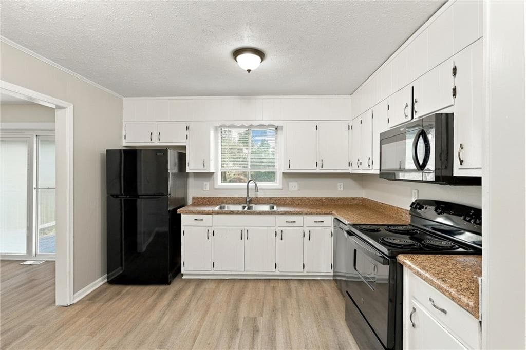 4 bedroom, 2 bathroom, 1,242 sq ft single family residence for rent at 6450 Ashdale Drive, Atlanta, GA 30349 for $2,070 a month — photo 4