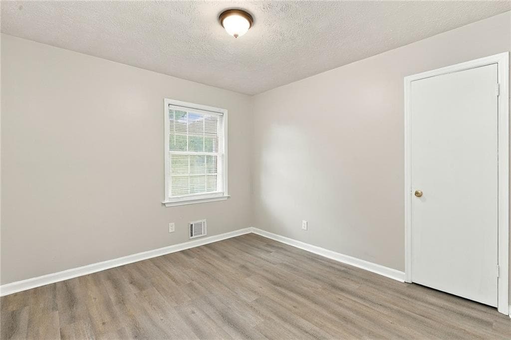 4 bedroom, 2 bathroom, 1,242 sq ft single family residence for rent at 6450 Ashdale Drive, Atlanta, GA 30349 for $2,070 a month — photo 7