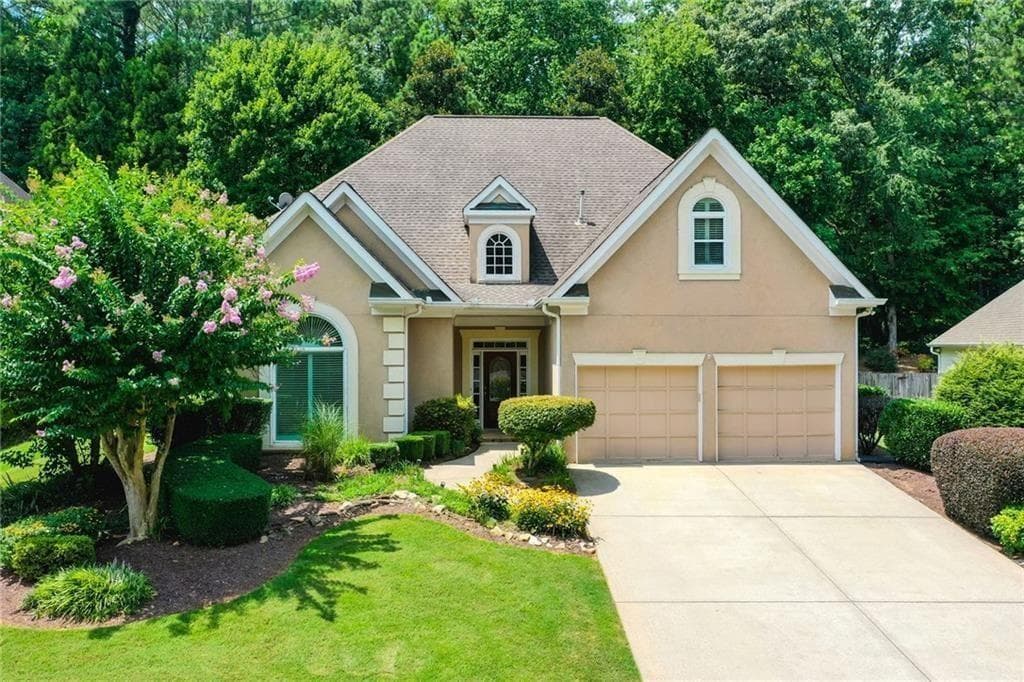 5 bedroom, 4 bathroom, 3,393 sq ft single family residence for rent at 2613 Peterboro Row, Marietta, GA 30062 for $4,400 a month — photo 1 of 50