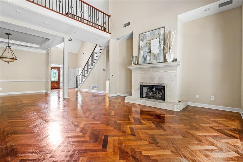 5 bedroom, 4 bathroom, 3,393 sq ft single family residence for rent at 2613 Peterboro Row, Marietta, GA 30062 for $4,400 a month — photo 2