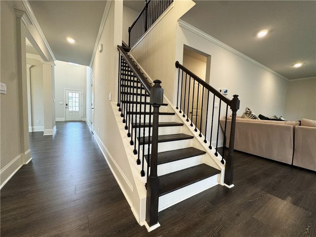 5 bedroom, 4 bathroom, 3,332 sq ft single family residence for rent at 5595 Loring St, Cumming, GA 30040 for $3,250 a month — photo 3