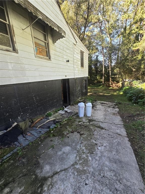 3 bedroom, 1 bathroom, 1,050 sq ft single family residence for sale at 838 Woods Drive, Atlanta, GA 30318 — photo 8