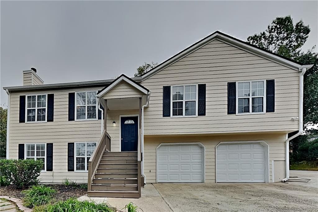 3 bedroom, 2 bathroom, 1,848 sq ft single family residence for rent at 3332 Country Creek Drive, Kennesaw, GA 30152 for $2,145 a month — photo 1 of 20