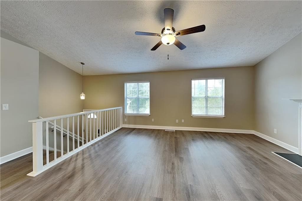 3 bedroom, 2 bathroom, 1,848 sq ft single family residence for rent at 3332 Country Creek Drive, Kennesaw, GA 30152 for $2,145 a month — photo 3