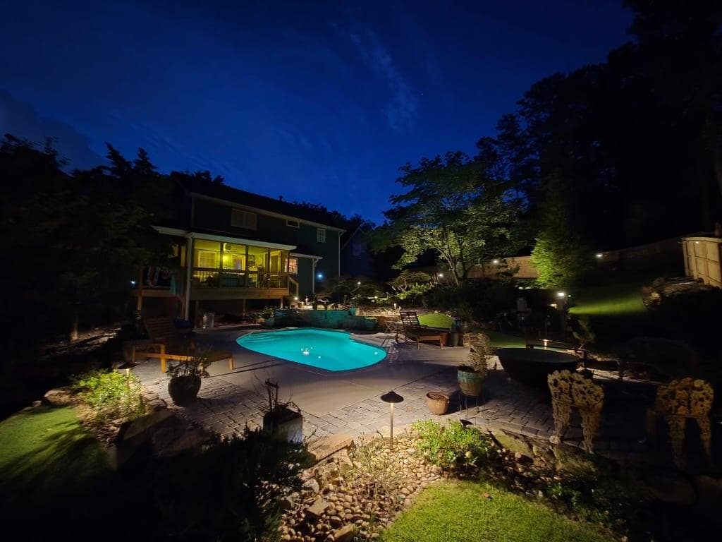 3 bedroom, 2 bathroom, 1,668 sq ft single family residence for sale at 1473 Hembree Station Drive, Marietta, GA 30062