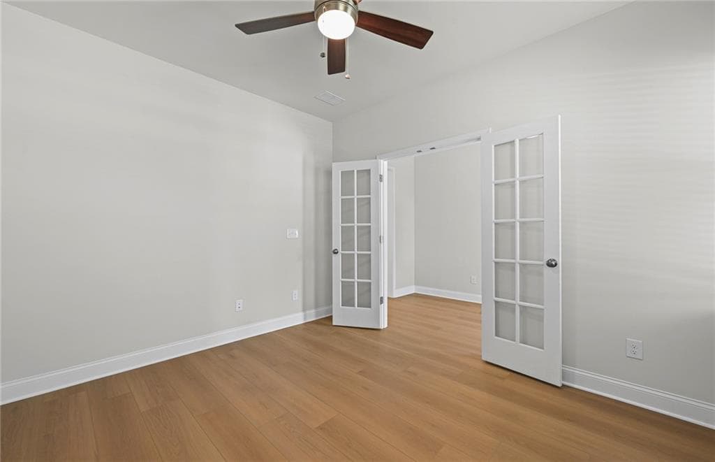 5 bedroom, 3 bathroom, 2,622 sq ft single family residence for sale at 472 Dahlia Street, Mcdonough, GA 30253 — photo 5