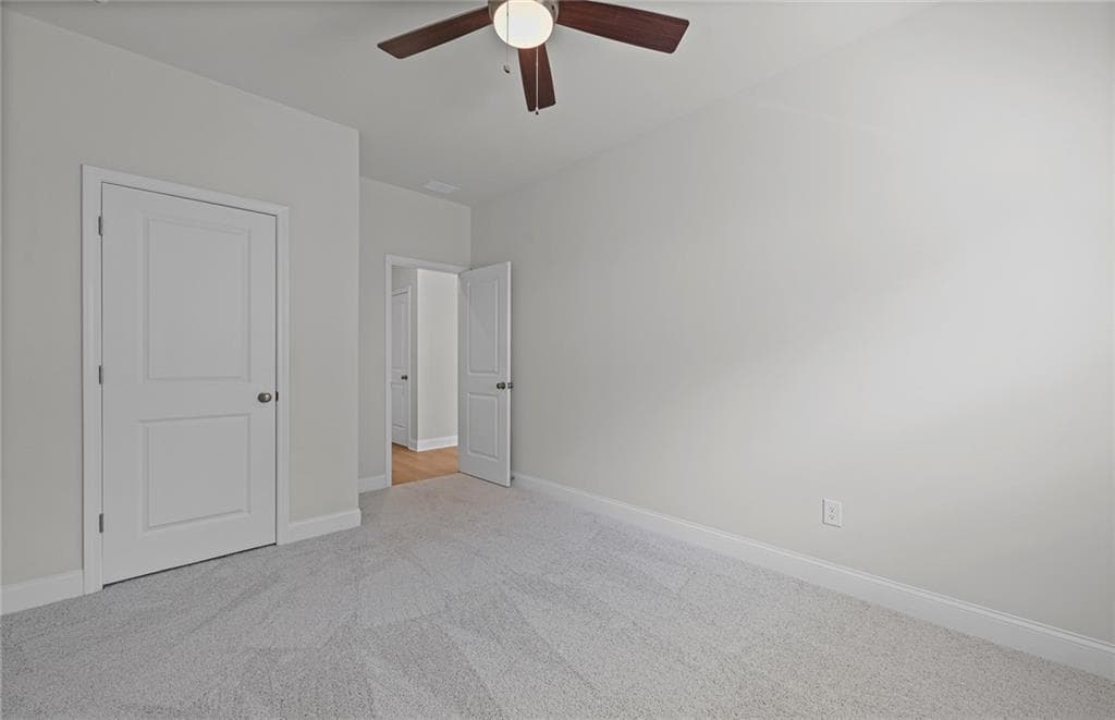 5 bedroom, 3 bathroom, 2,622 sq ft single family residence for sale at 472 Dahlia Street, Mcdonough, GA 30253 — photo 6