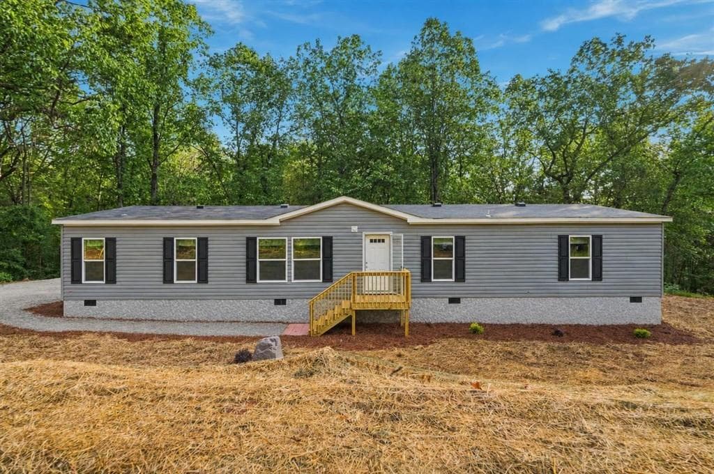 4 bedroom, 2 bathroom, 1,768 sq ft single family residence for sale at 188 April Trace, Dawsonville, GA 30534 — photo 1 of 37