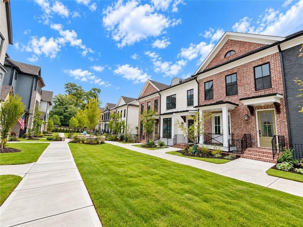 3 bedroom, 4 bathroom, 2,105 sq ft townhouse for rent at 3185 Paley Drive, Alpharetta, GA 30009 for $5,695 a month — photo 2