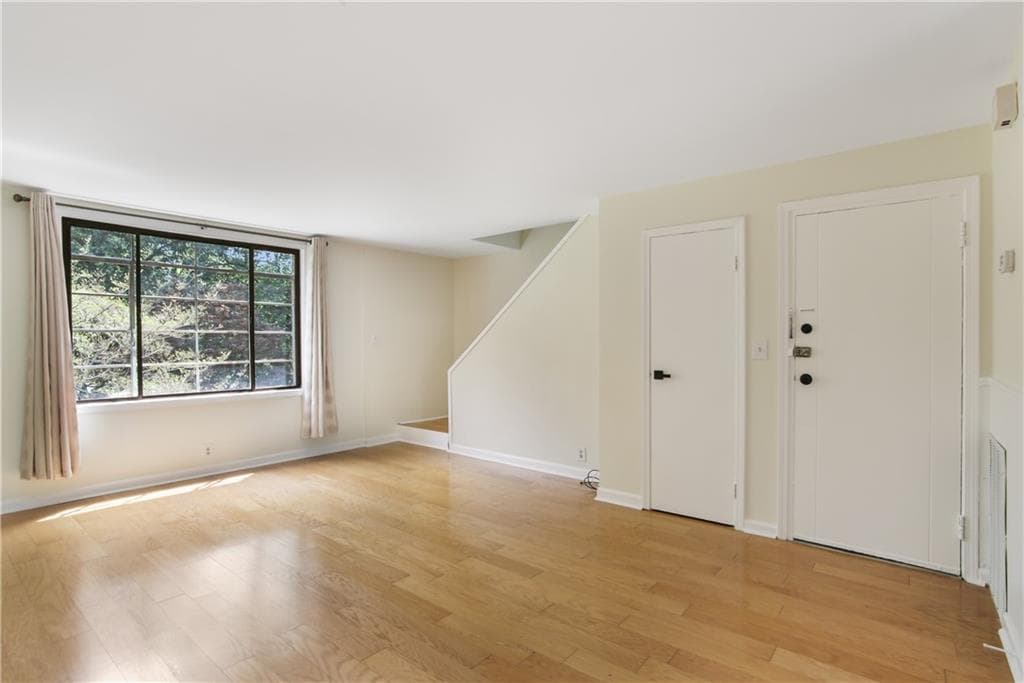 2 bedroom, 1 bathroom, 1,216 sq ft condominium for rent at 1160 Briarcliff Road 2, Atlanta, GA 30306 for $2,180 a month — photo 3