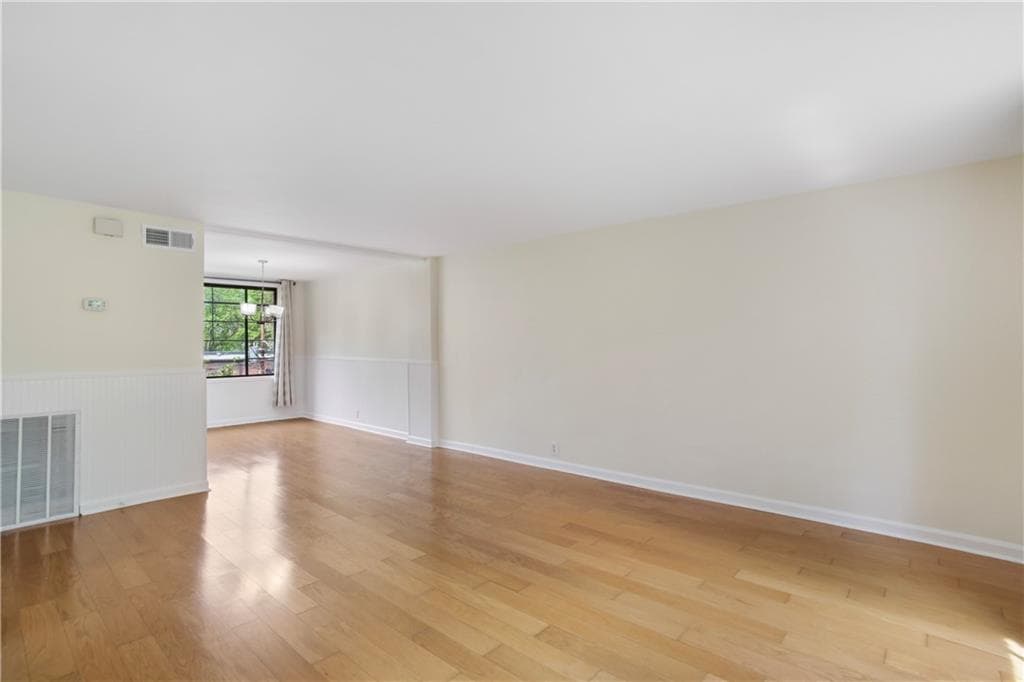 2 bedroom, 1 bathroom, 1,216 sq ft condominium for rent at 1160 Briarcliff Road 2, Atlanta, GA 30306 for $2,180 a month — photo 5