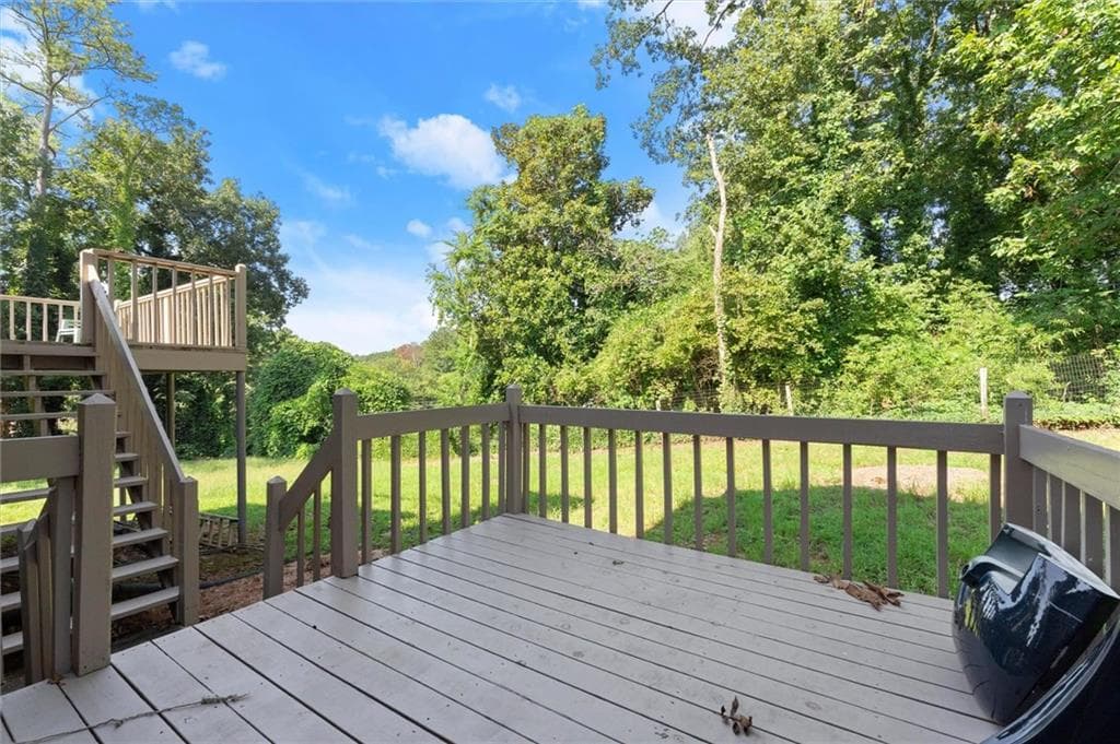 4 bedroom, 3 bathroom, 2,508 sq ft single family residence for sale at 2315 Saint James Court, Marietta, GA 30066 — photo 6